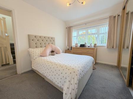 4 bedroom Semi-detached house for sale in Lower Prestwood Road, Wednesfield, Wolverhampton, WV11