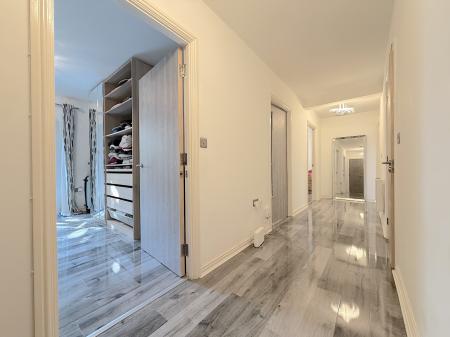 2 bedroom Flat for sale in Deans Gate, Willenhall, Wolverhampton, WV13