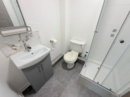 2 bedroom Flat for sale in Deans Gate, Willenhall, Wolverhampton, WV13