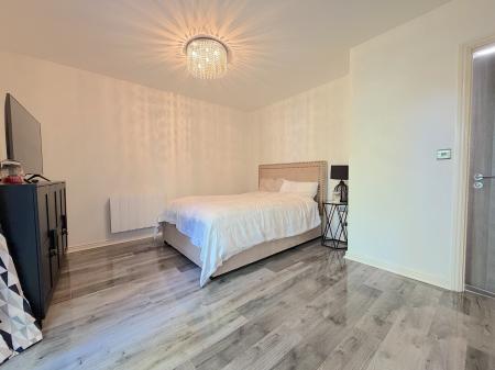 2 bedroom Flat for sale in Deans Gate, Willenhall, Wolverhampton, WV13