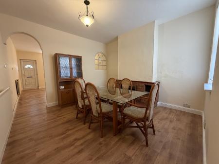 2 bedroom Terraced House to let in Prestwood Road, Wednesfield, WV11