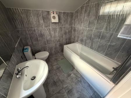 2 bedroom Terraced House to let in Prestwood Road, Wednesfield, WV11