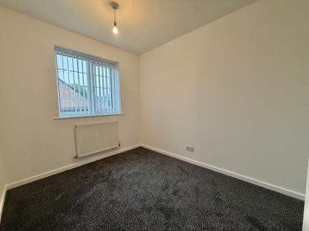 4 bedroom Detached house to let in Bluebell Crescent, Wednesfield, WV11