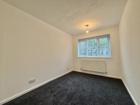 4 bedroom Detached house to let in Bluebell Crescent, Wednesfield, WV11