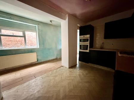 3 bedroom End of terrace house for sale in Bushbury Road, Heath Town, Wolverhampton, WV10