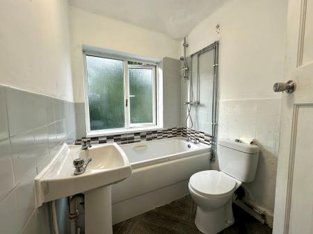3 bedroom Semi-detached house for sale in Fairview Road, Wednesfield, Wolverhampton, WV11