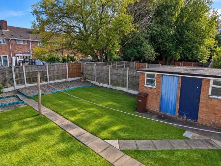 1 bedroom Flat for sale in Merrick Road, Wednesfield, Wolverhampton, WV11
