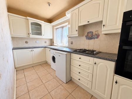 1 bedroom Flat for sale in Merrick Road, Wednesfield, Wolverhampton, WV11