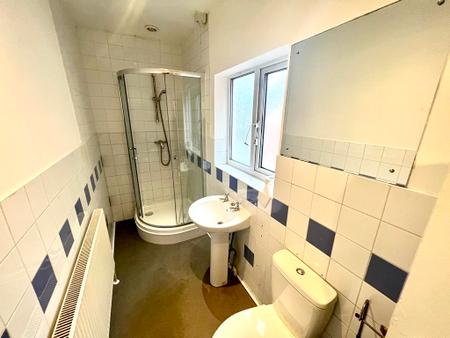 5 bedroom Semi-detached house to let in Hordern Road, Wolverhampton, WV6