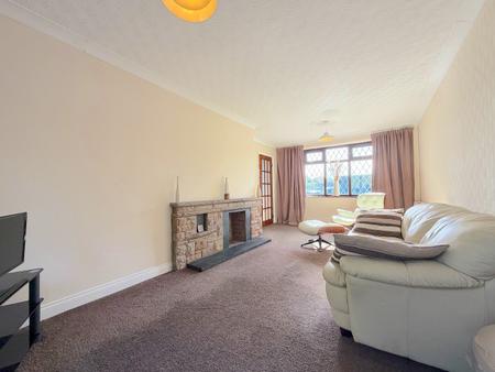 2 bedroom Semi-detached house for sale in Pickering Road, Wednesfield, Wolverhampton, WV11