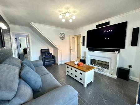 3 bedroom Semi-detached house for sale in Exbury Close, Pendeford, Wolverhampton, WV9