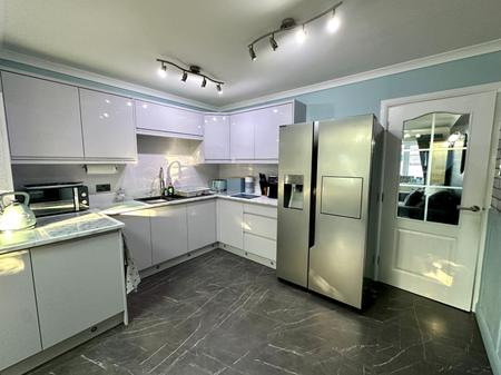 3 bedroom Semi-detached house for sale in Exbury Close, Pendeford, Wolverhampton, WV9