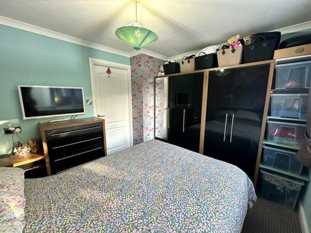 3 bedroom Semi-detached house for sale in Exbury Close, Pendeford, Wolverhampton, WV9