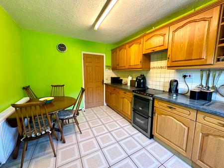 3 bedroom Semi-detached bungalow to let in Johnson Avenue, Wednesfield, Wolverhampton, WV11