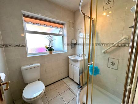 3 bedroom Semi-detached bungalow to let in Johnson Avenue, Wednesfield, Wolverhampton, WV11