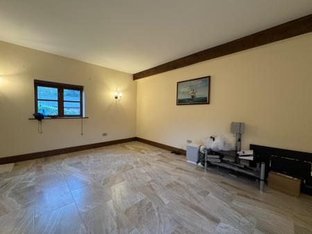 4 bedroom Barn Conversion to let in Lodge Lane, Cannock, WS11