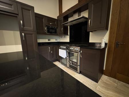 4 bedroom Barn Conversion to let in Lodge Lane, Cannock, WS11