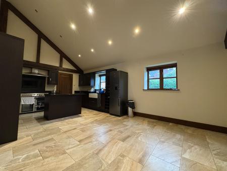 4 bedroom Barn Conversion to let in Lodge Lane, Cannock, WS11