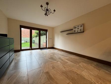4 bedroom Barn Conversion to let in Lodge Lane, Cannock, WS11