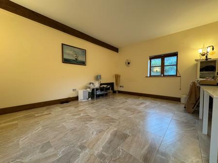 4 bedroom Barn Conversion to let in Lodge Lane, Cannock, WS11