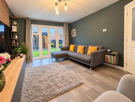 3 bedroom Detached house for sale in Clare Grove, Wednesfield, Wolverhampton, WV11