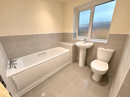 3 bedroom Detached house for sale in Clare Grove, Wednesfield, Wolverhampton, WV11