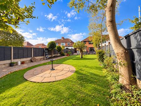 3 bedroom Semi-detached house for sale in Newbolds Road, Fallings Park, Wolverhampton, WV10