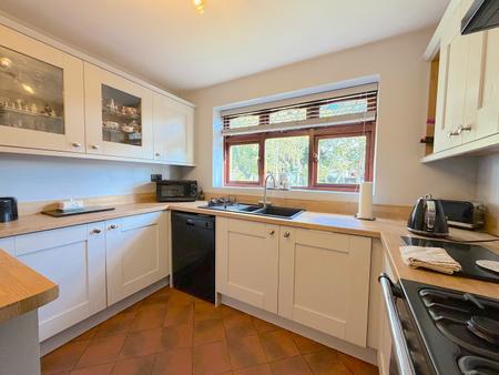 3 bedroom Semi-detached house for sale in Newbolds Road, Fallings Park, Wolverhampton, WV10
