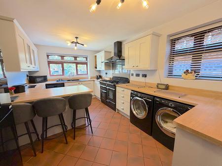 3 bedroom Semi-detached house for sale in Newbolds Road, Fallings Park, Wolverhampton, WV10