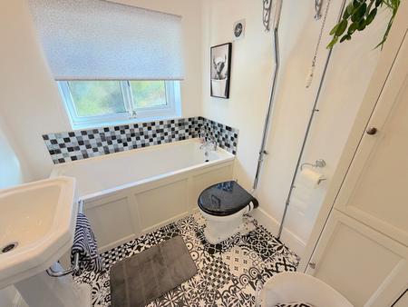 3 bedroom Semi-detached house for sale in Newbolds Road, Fallings Park, Wolverhampton, WV10