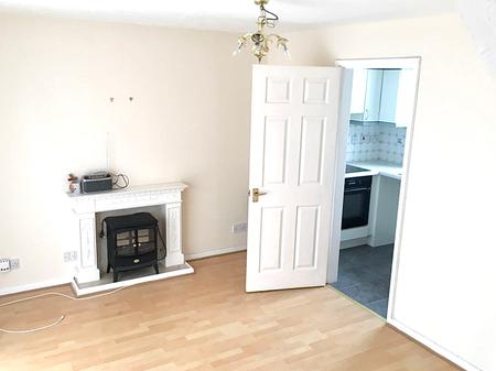 1 bedroom Terraced House to let in Mickley Avenue, Wolverhampton, WV10
