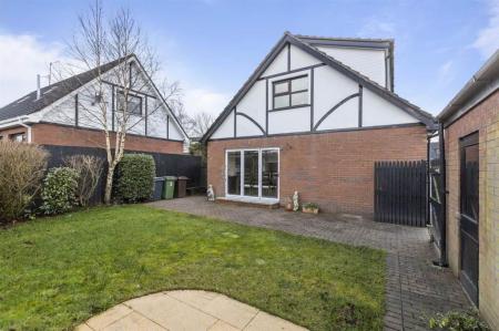 4 bedroom Detached house for sale in Abercorn Drive, Hillsborough, BT26
