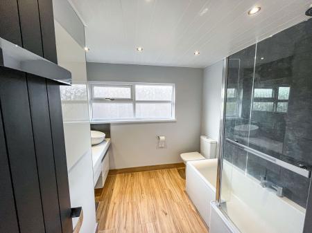 4 bedroom Detached house for sale in Abercorn Drive, Hillsborough, BT26