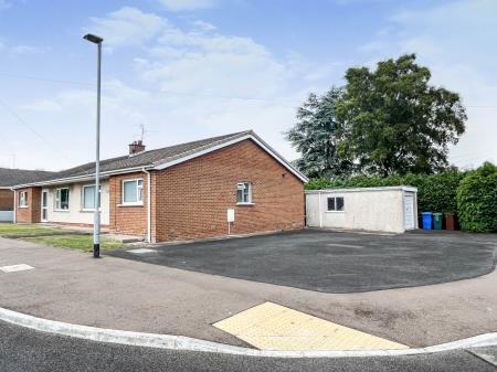 3 bedroom Semi-detached bungalow for sale in Addison Park, Lisburn, BT28