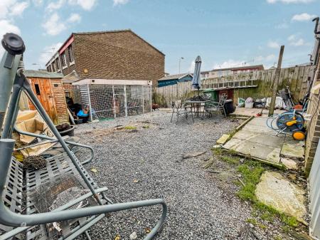 3 bedroom End of terrace house for sale in Ashmount Park, Lisburn, BT27