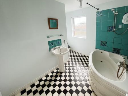 3 bedroom Semi-detached house for sale in Ashcroft Close, Lisburn, BT28