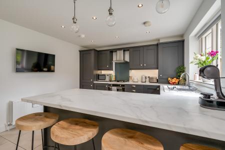 3 bedroom Semi-detached house for sale in Ayrshire Avenue, Lisburn, BT28