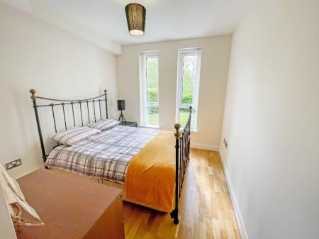 2 bedroom Flat for sale in Badgers Lane, Lisburn, BT28
