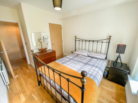 2 bedroom Flat for sale in Badgers Lane, Lisburn, BT28