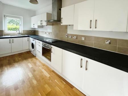 2 bedroom Ground floor flat for sale in Badgers Lane, Lisburn, BT28