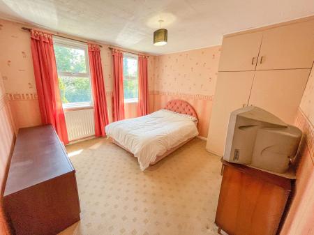 3 bedroom Bungalow for sale in Barley Hill, Lisburn, BT27