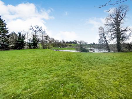 2 bedroom Apartment for sale in Beechfield Mews, Lisburn, BT28