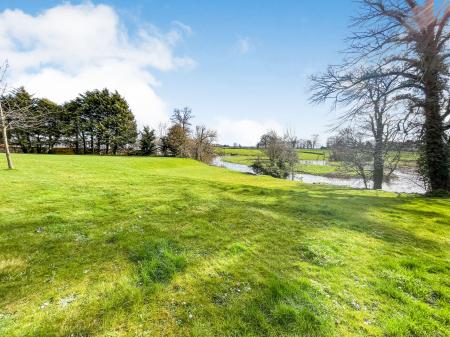 2 bedroom Ground floor flat for sale in Beechfield Mews, Lisburn, BT28
