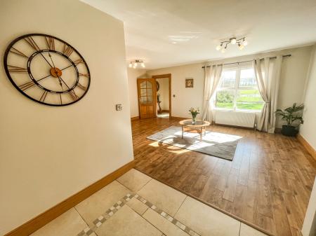 2 bedroom Ground floor flat for sale in Beechfield Mews, Lisburn, BT28