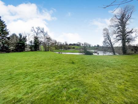 2 bedroom Ground floor flat for sale in Beechfield Mews, Lisburn, BT28