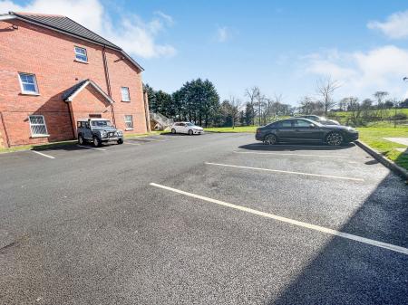 2 bedroom Ground floor flat for sale in Beechfield Mews, Lisburn, BT28