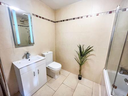 2 bedroom Ground floor flat for sale in Beechfield Mews, Lisburn, BT28