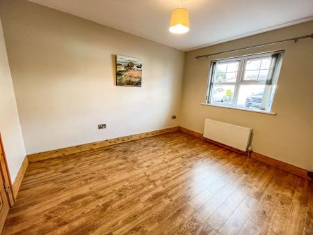 2 bedroom Ground floor flat for sale in Beechfield Mews, Lisburn, BT28