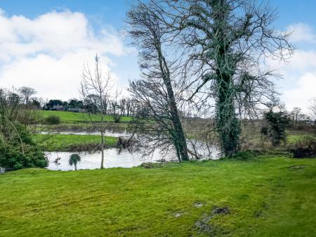 2 bedroom Ground floor flat for sale in Beechfield Mews, Lisburn, BT28