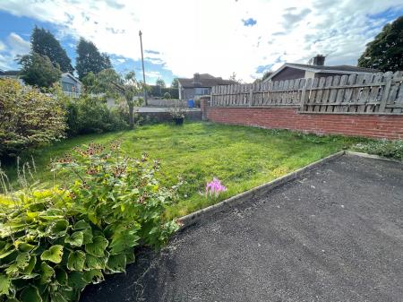 5 bedroom Detached house for sale in Beechill Grove, Derriaghy, BT28